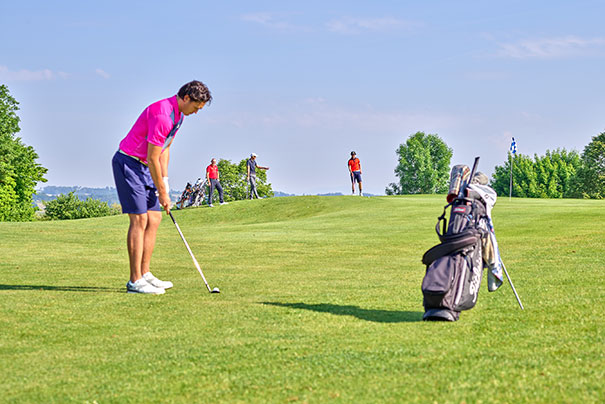 The most exciting way to achieve a handicap in a 18-hole tournament